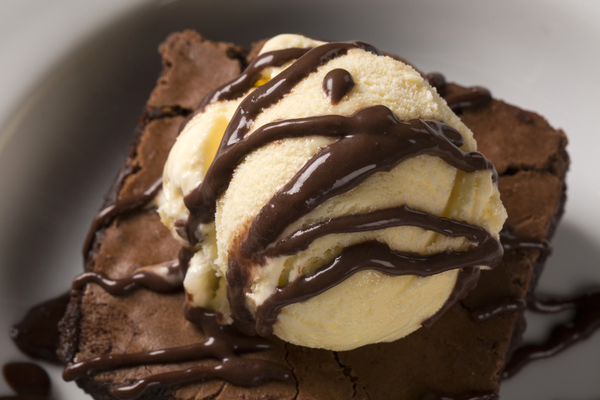 Browny au chocolat avec glace vanille
